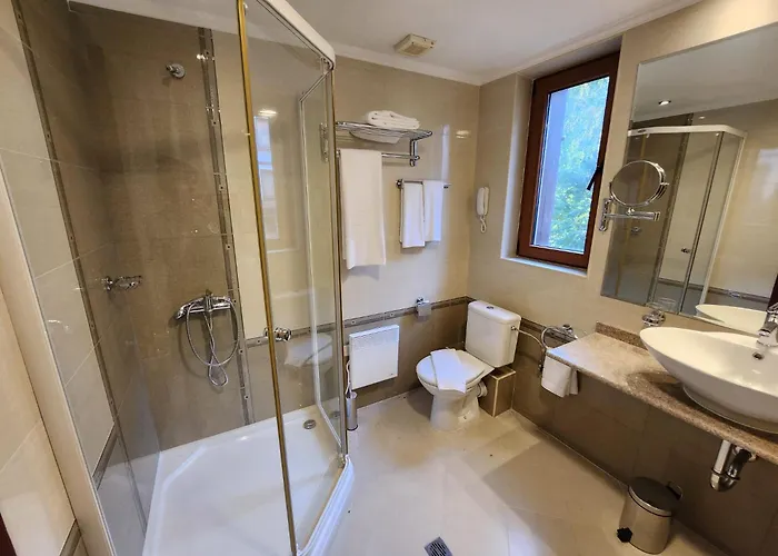 Luxury Downtown - 150m Lift Gondola * バンスコ