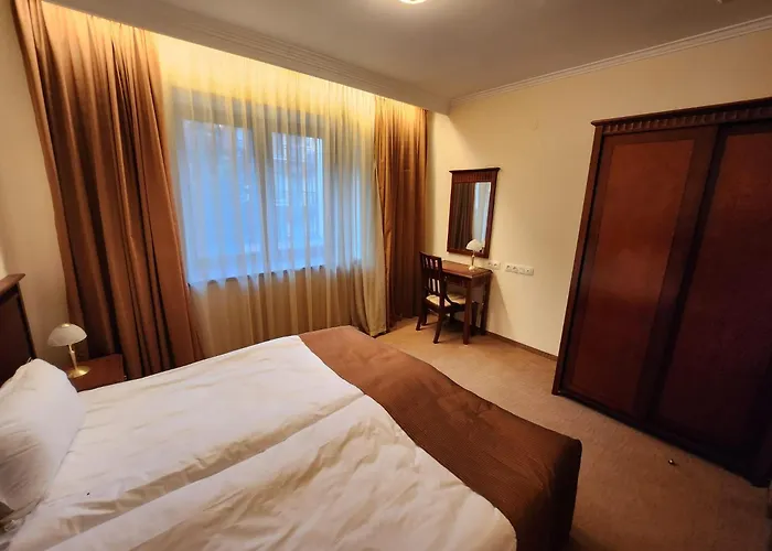 Luxury Downtown - 150m Lift Gondola